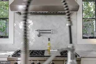 3117 38th St NW, Washington, DC 20016 - Photo 17