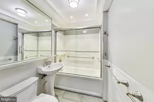 3900 Cathedral Ave NW, Washington, DC 20016 - Photo 25