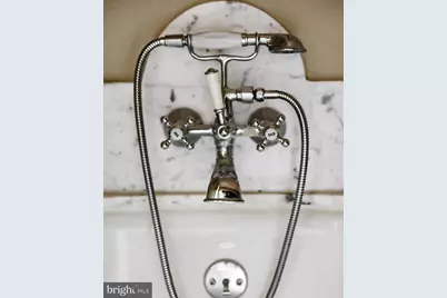 2740 Chain Bridge Road NW, Washington, DC 20016 - Photo 31