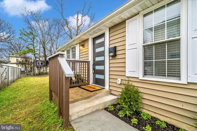 1015 48th Place NE, Washington, DC 20019 - Photo 3