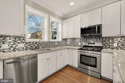 912 I Street NE, Washington, DC 20002 - Photo 11