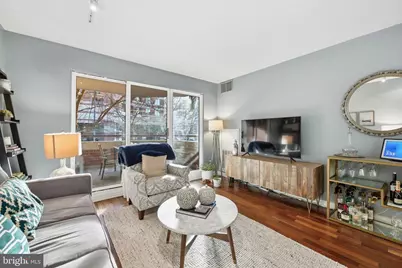 2301 N Street NW #212, Washington, DC 20037 - Photo 3