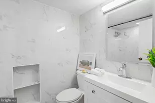 4201 Cathedral Ave NW, Washington, DC 20016 - Photo 15