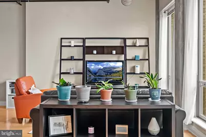 301 Massachusetts Avenue NW #504, Washington, DC 20001 - Photo 9