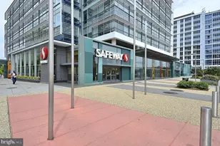 525 Water Street SW, Washington, DC 20024 - Photo 17