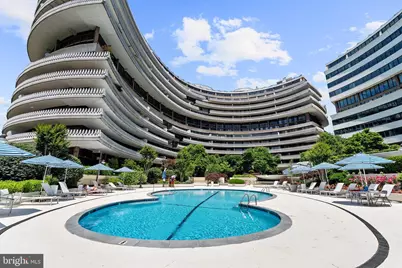 700 New Hampshire Avenue NW #1512, Washington, DC 20037 - Photo 37