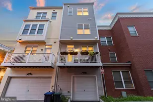 1022 3rd Pl SE, Washington, DC 20003 - Photo 29