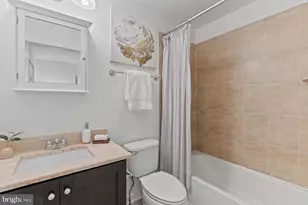 1022 3rd Pl SE, Washington, DC 20003 - Photo 25