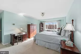 4201 Cathedral Ave NW, Washington, DC 20016 - Photo 29