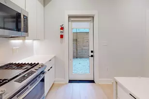 1117 24th St NW, Washington, DC 20037 - Photo 3