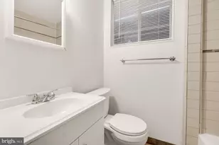 1102 K St SE, Washington, DC 20003 - Photo 25