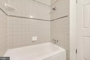 1102 K St SE, Washington, DC 20003 - Photo 19