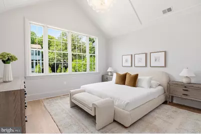2604 36th Street NW, Washington, DC 20007 - Photo 13