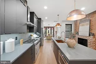 207 F St NE, Washington, DC 20002 - Photo 9