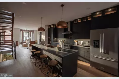 207 F Street NE, Washington, DC 20002 - Photo 17