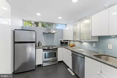 1378 4th Street SW, Washington, DC 20024 - Photo 11