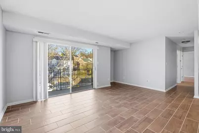 625 Chesapeake Street SE #301, Washington, DC 20032 - Photo 3