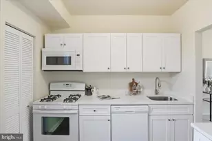 122 Bates St NW, Washington, DC 20001 - Photo 49