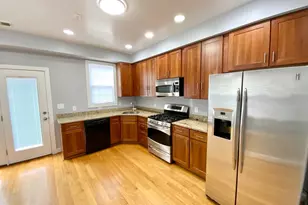 812 5th St NE, Washington, DC 20002 - Photo 9