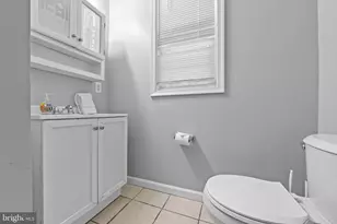 28 T St NW, Washington, DC 20001 - Photo 37