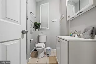 28 T St NW, Washington, DC 20001 - Photo 27