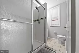 28 T St NW, Washington, DC 20001 - Photo 39