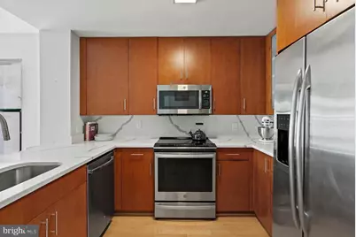 910 M Street NW #403, Washington, DC 20001 - Photo 9