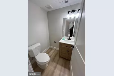 2385 Rhode Island NE #21, Washington, DC 20018 - Photo 5