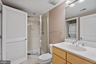 1117 10th St NW, Washington, DC 20001 - Photo 19