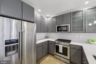 301 H St NE, Washington, DC 20002 - Photo 3