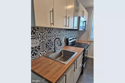 512 Ridge Road SE #305, Washington, DC 20019 - Photo 5