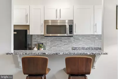 18 9th Street NE #305, Washington, DC 20002 - Photo 9