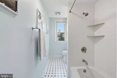 18 9th Street NE #305, Washington, DC 20002 - Photo 19