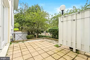 73 G St SW, Washington, DC 20024 - Photo 29