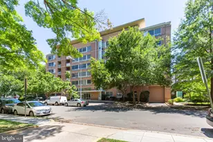350 G St SW, Washington, DC 20024 - Photo 1