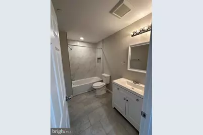 1812 H Place NE #409, Washington, DC 20002 - Photo 7