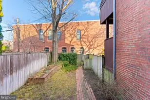 154 13th St SE, Washington, DC 20003 - Photo 39