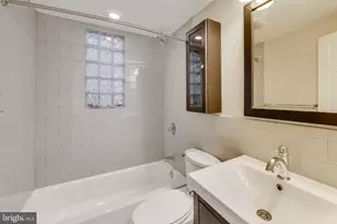 1724 21st St NW, Washington, DC 20009 - Photo 5