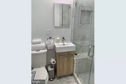 3003 P Street NW #302, Washington, DC 20007 - Photo 3