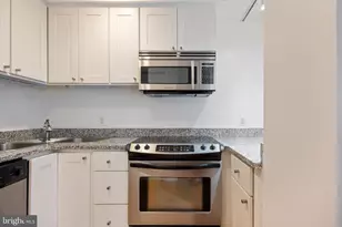 1314 Massachusetts Ave NW, Washington, DC 20005 - Photo 11