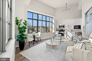 460 New York Ave NW, Washington, DC 20001 - Photo 1