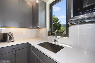 301 H Street NE #305, Washington, DC 20002 - Photo 11