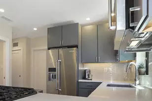 301 H St NE, Washington, DC 20002 - Photo 9