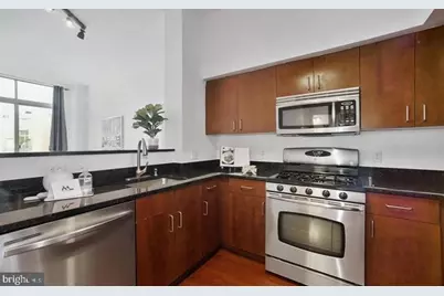 1000 New Jersey Avenue SE #PH24, Washington, DC 20003 - Photo 5