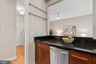 2010 Kalorama Rd NW, Washington, DC 20009 - Photo 7