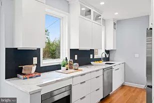 3268 Chestnut St NW, Washington, DC 20015 - Photo 13