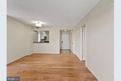 2320 Wisconsin Avenue NW #206, Washington, DC 20007 - Photo 5