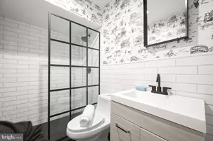 41 R St NW, Washington, DC 20001 - Photo 35