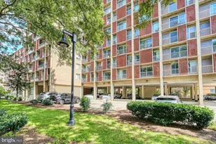 800 4th St SW, Washington, DC 20024 - Photo 43