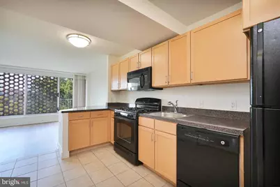 800 4th Street SW #S623, Washington, DC 20024 - Photo 5